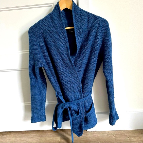 Forever 21 Cardigan - Picture 1 of 6